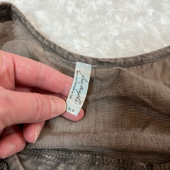 Free People embroidered & beaded tank size medium - Picture 6 of 7